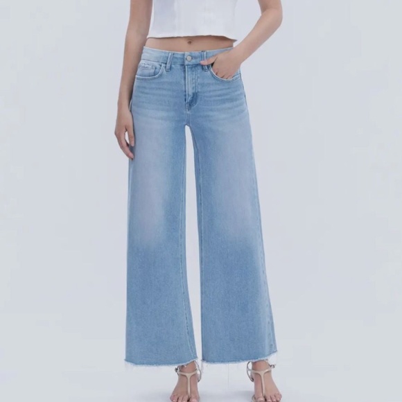 Flying Monkey Denim - NWT Flying Monkey Wide Leg High Rise Jeans Light Wash